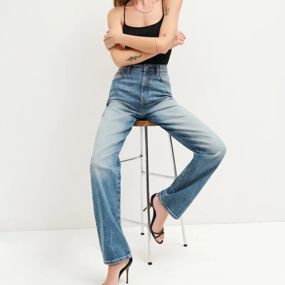 Reformation Elan Ultra High Rise Straight Leg Jeans in Merritt size 25 NWT